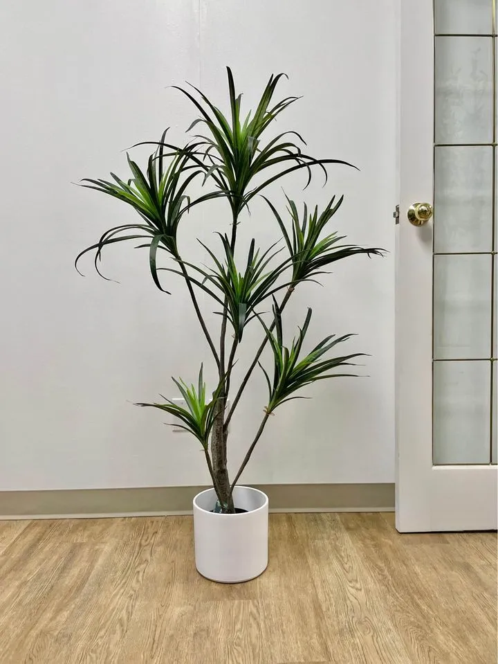 Artificial Yucca Plant 4ft (120cm)