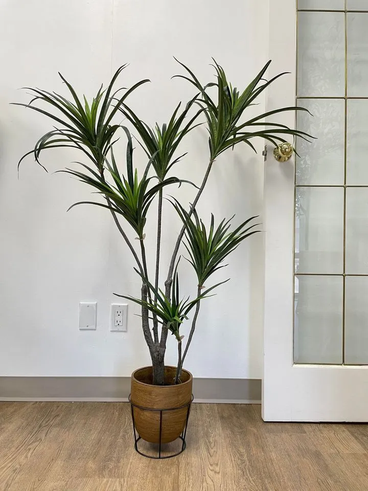 Artificial Yucca Plant 4ft (120cm)