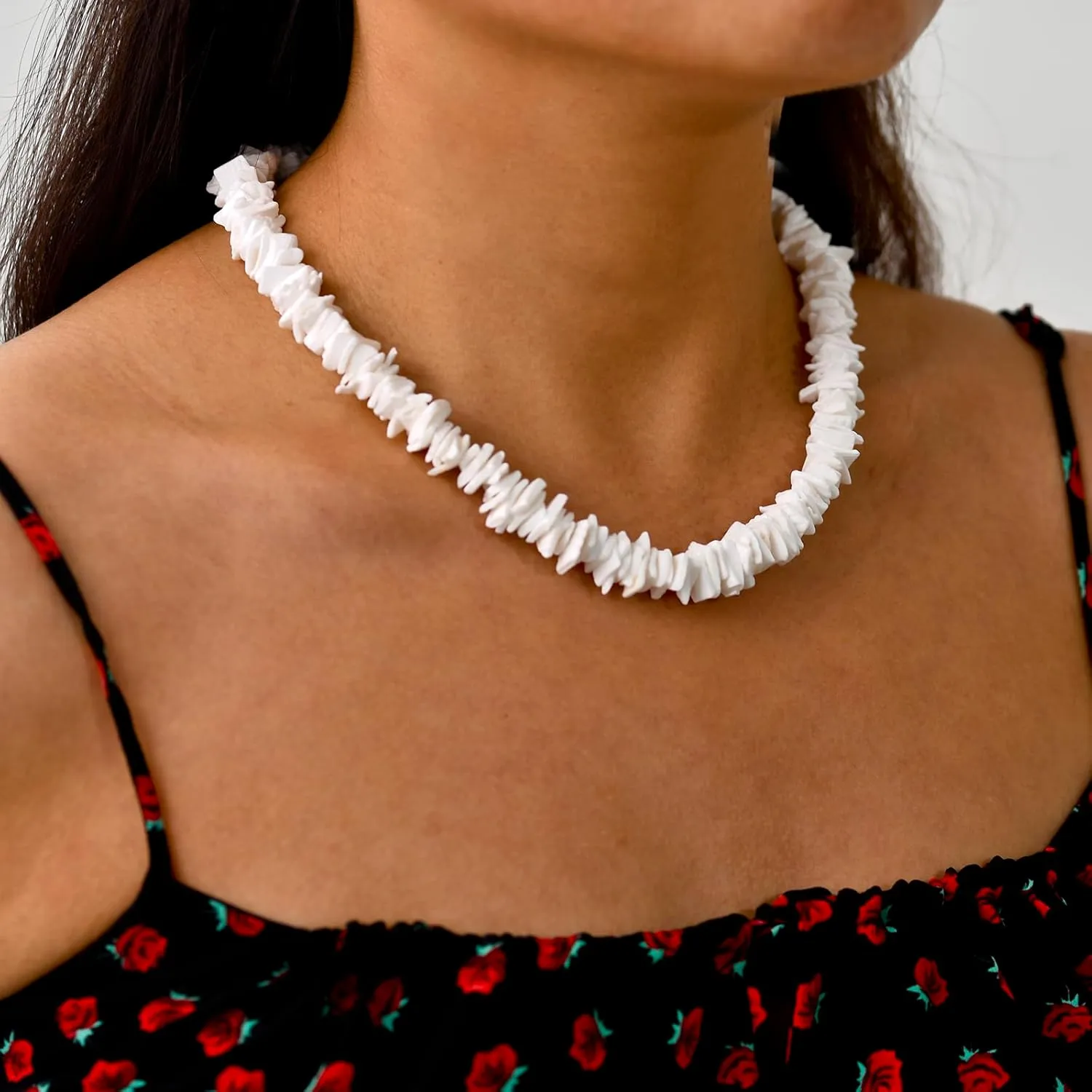 ATIMIGO White Puka Shell Hawaiian Cowrie Shell Pearl Beach Choker Handmade Adjustable Summer Clavicle Necklace - Surfer Jewelry for Women & Men