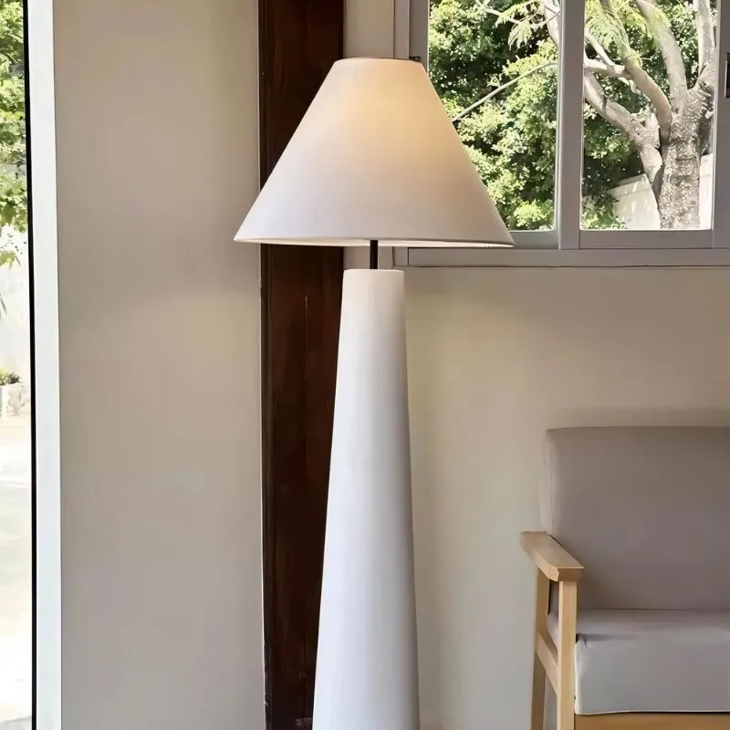 Ceri Floor Lamp
