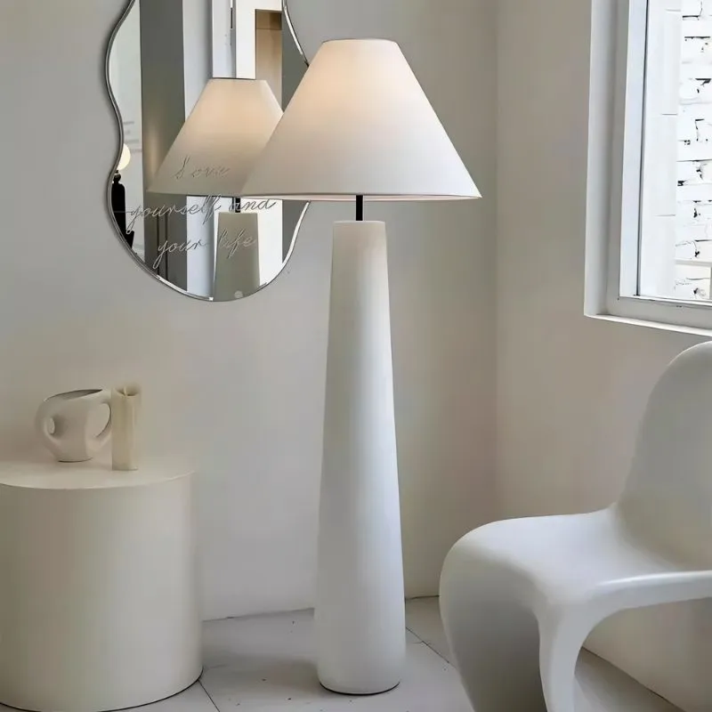 Ceri Floor Lamp