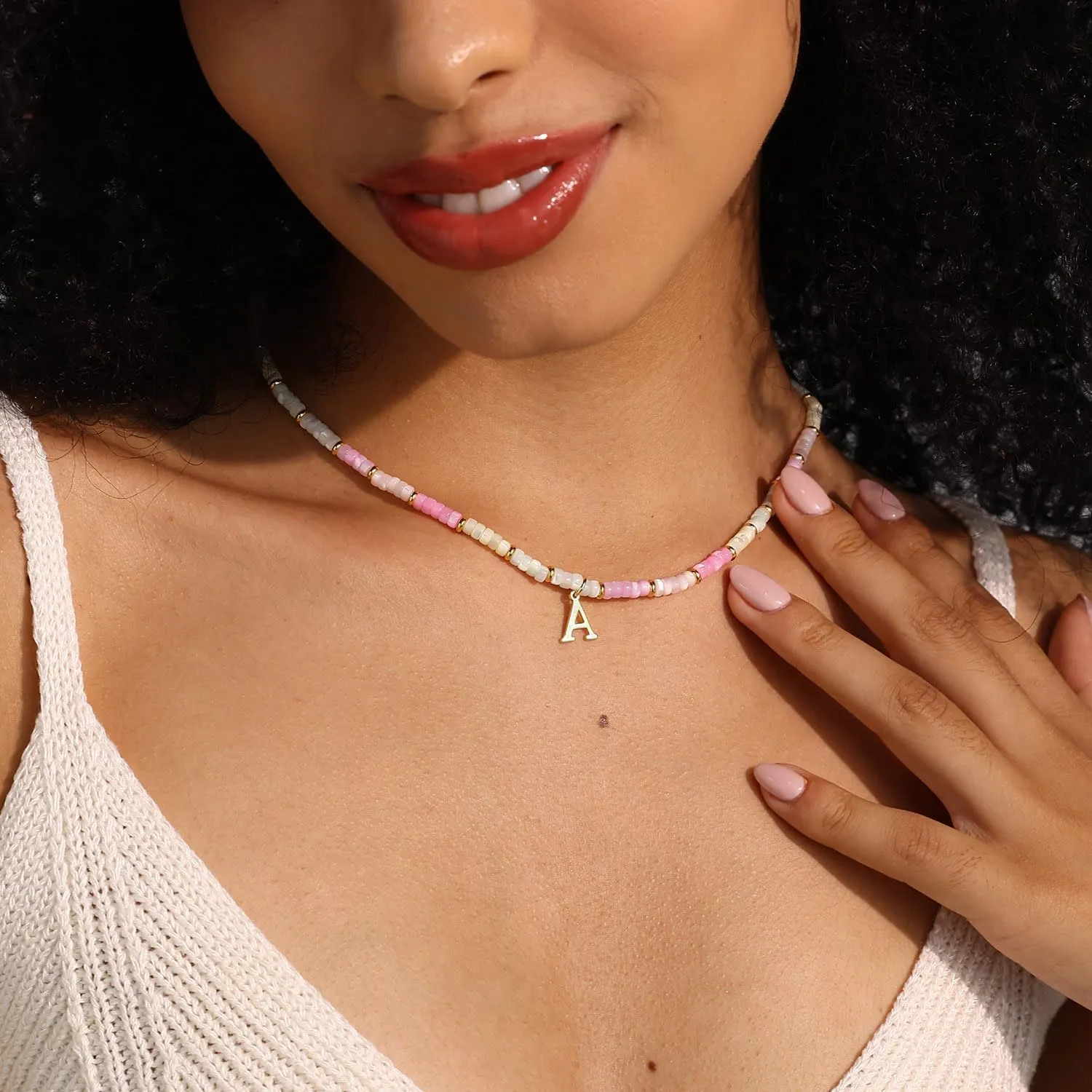 Colorful Shell Initial Necklaces for Women Dainty Natural Shell Necklaces Cute Choker Necklace Puka Shell Beaded Necklace Handmade Jewelry Gifts for Her