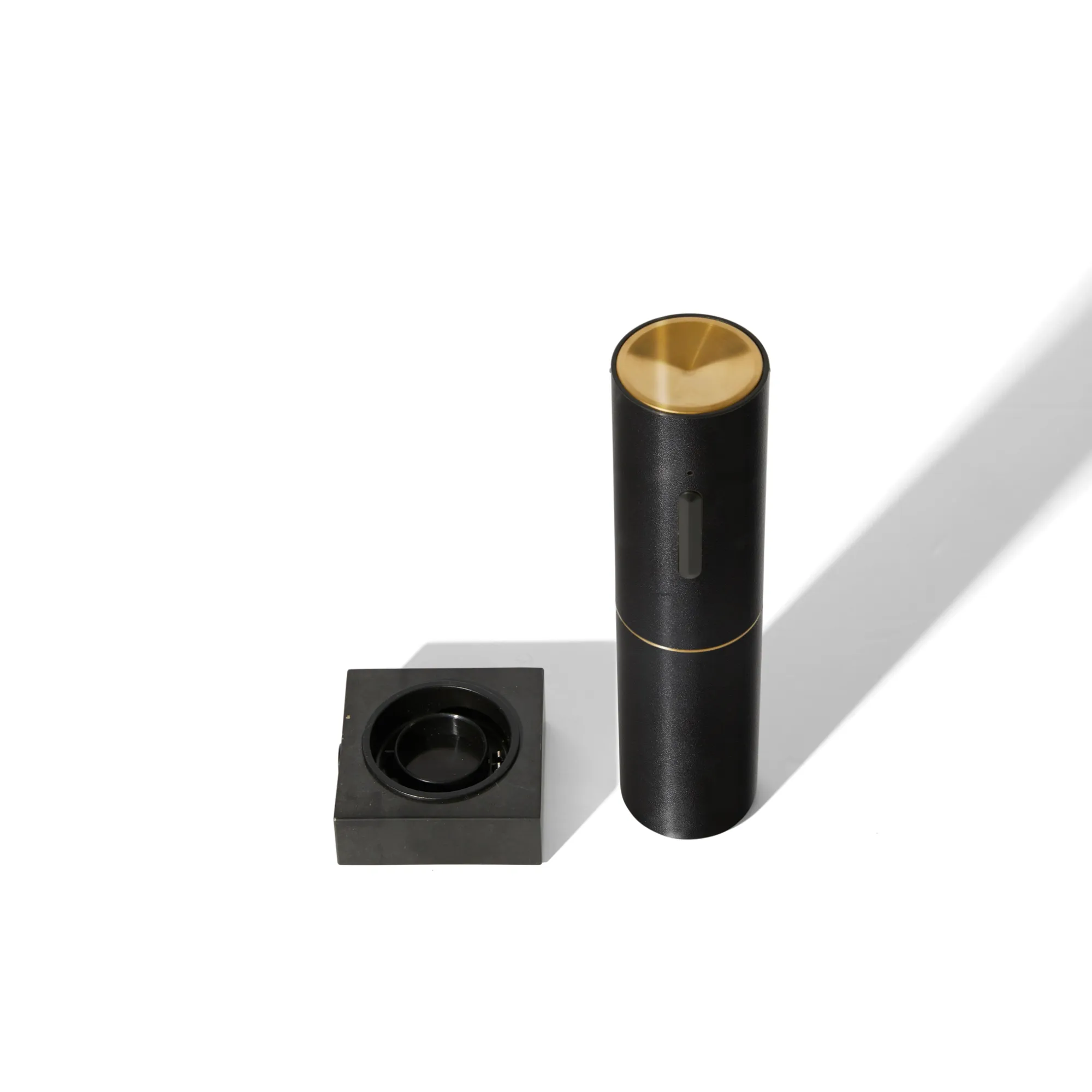 Compact Electric Corkscrew