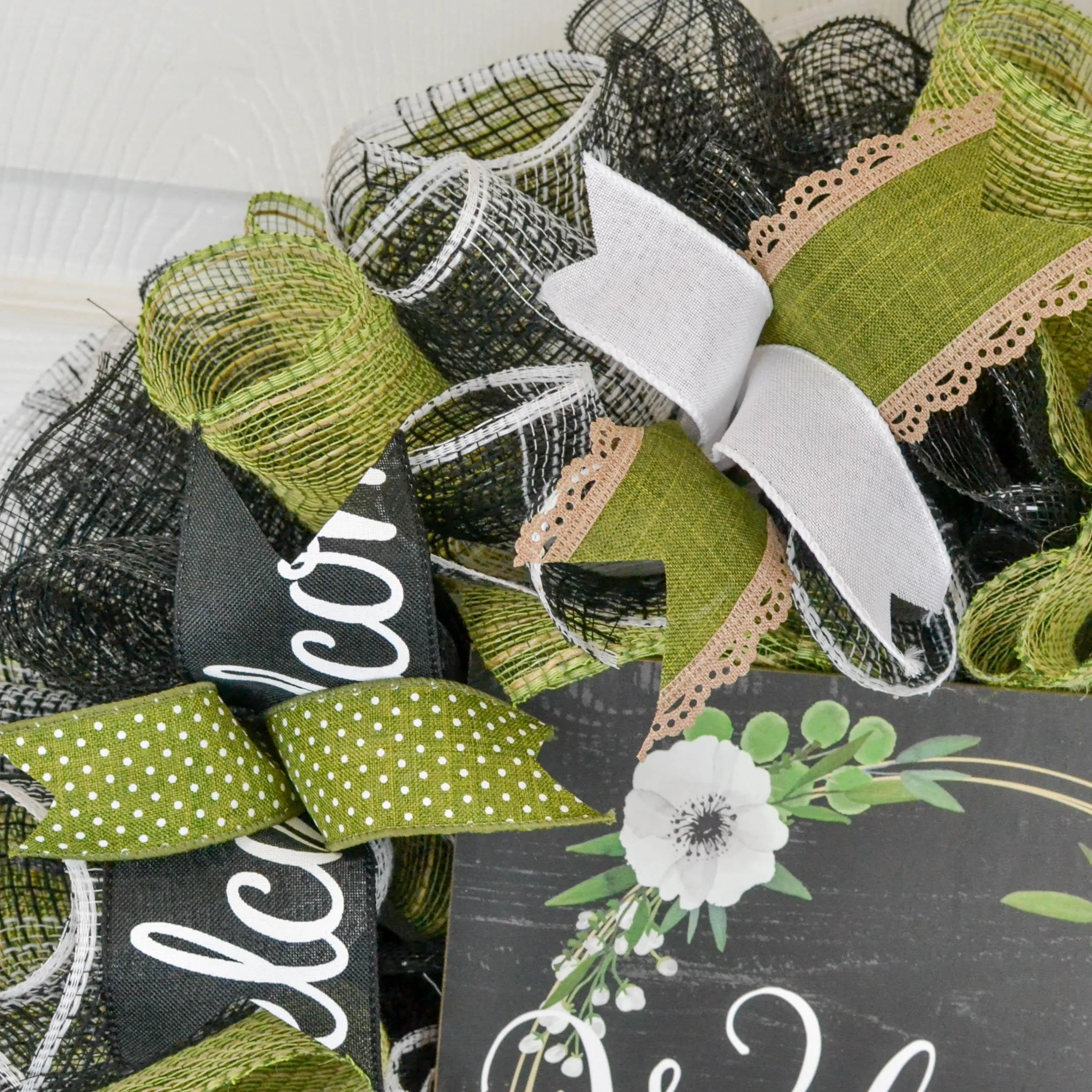 Everyday Welcome Wreath - Floral Spring Door Wreaths - Moss Green White Black