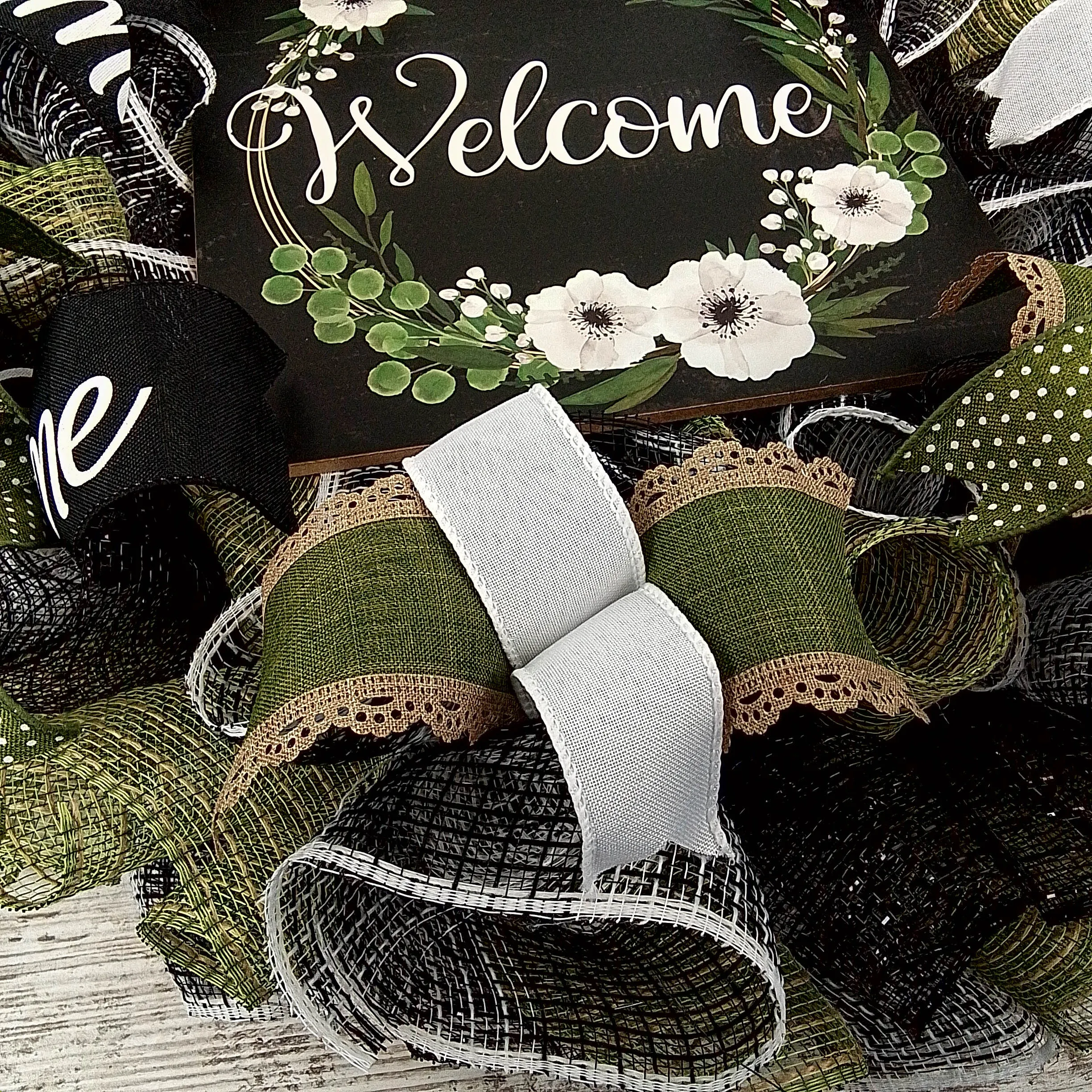 Everyday Welcome Wreath - Floral Spring Door Wreaths - Moss Green White Black