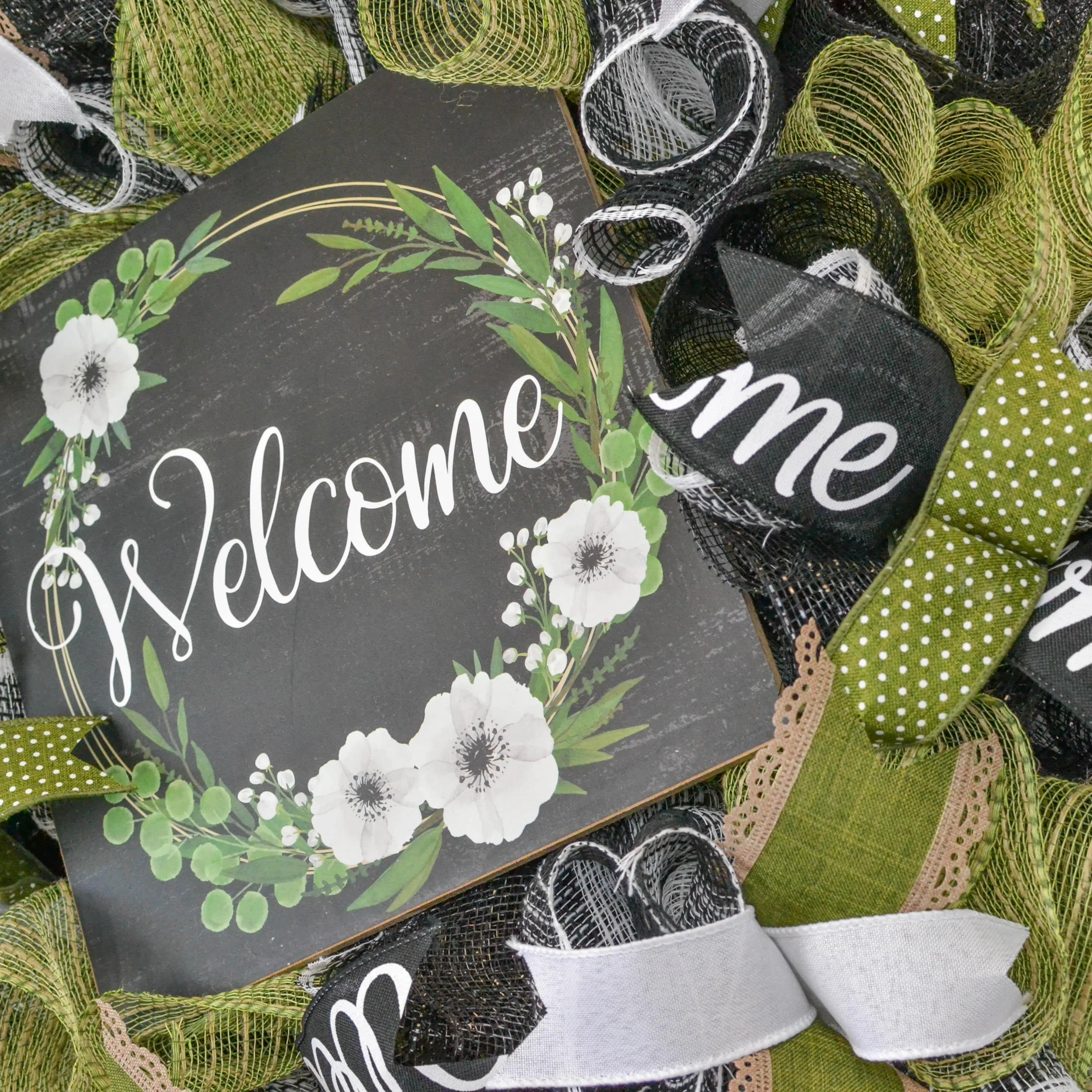 Everyday Welcome Wreath - Floral Spring Door Wreaths - Moss Green White Black