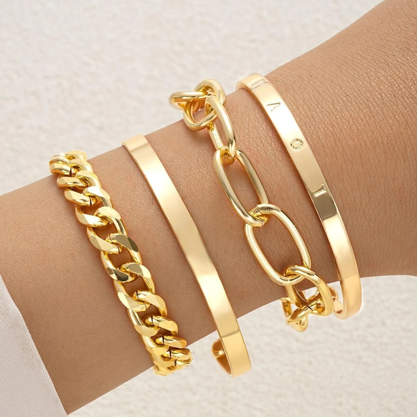 Gold Chain Bracelets for Women Dainty Layered Cuban Link Bracelet Paperclip Bracelet 14K Gold Plated Adjustable Stackable Bangle Bracelets Trendy Charm Bracelets Gold Jewerly for Women