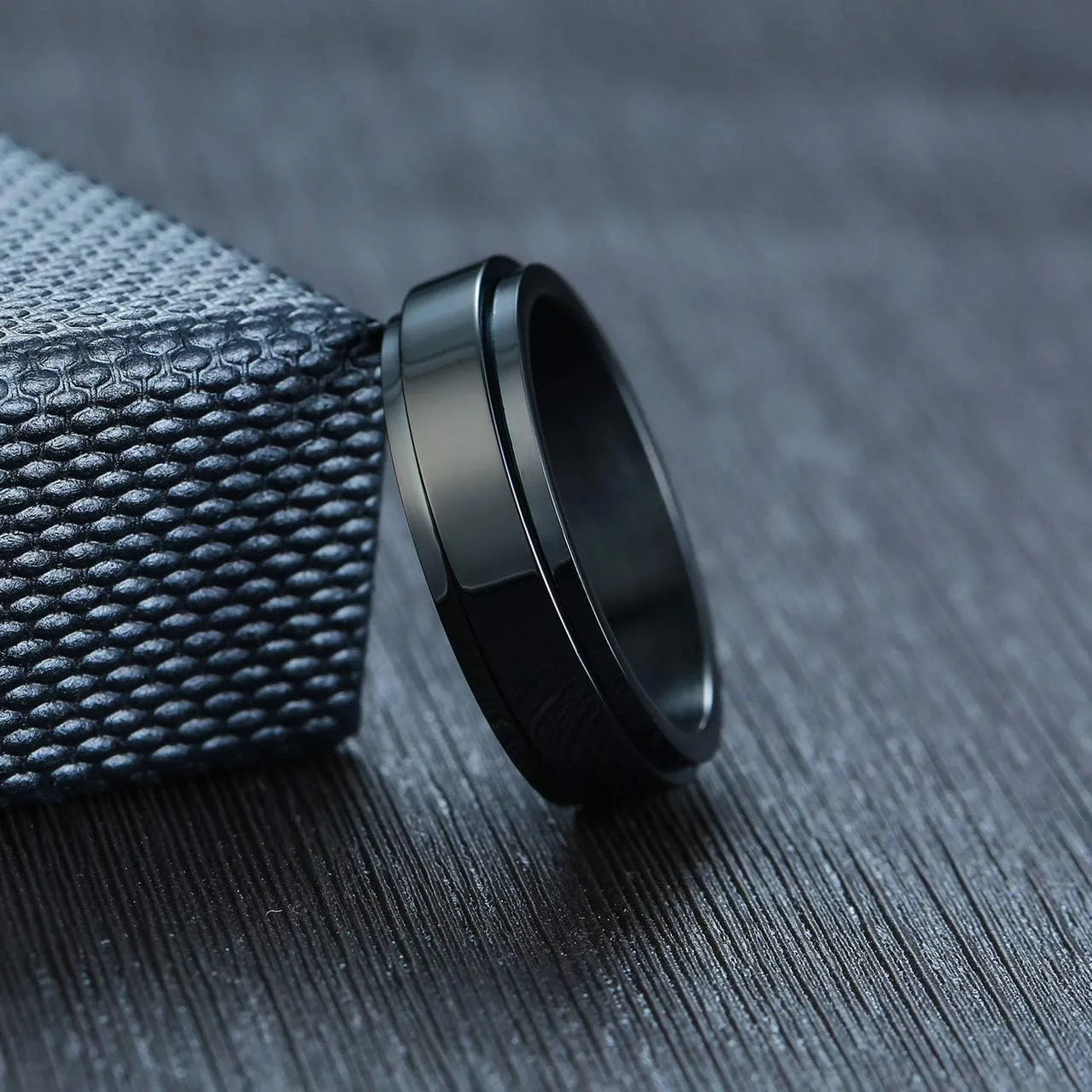 Men Women's Stainless Steel Anxiety Rotatable Ring Polished Statement Wedding Band