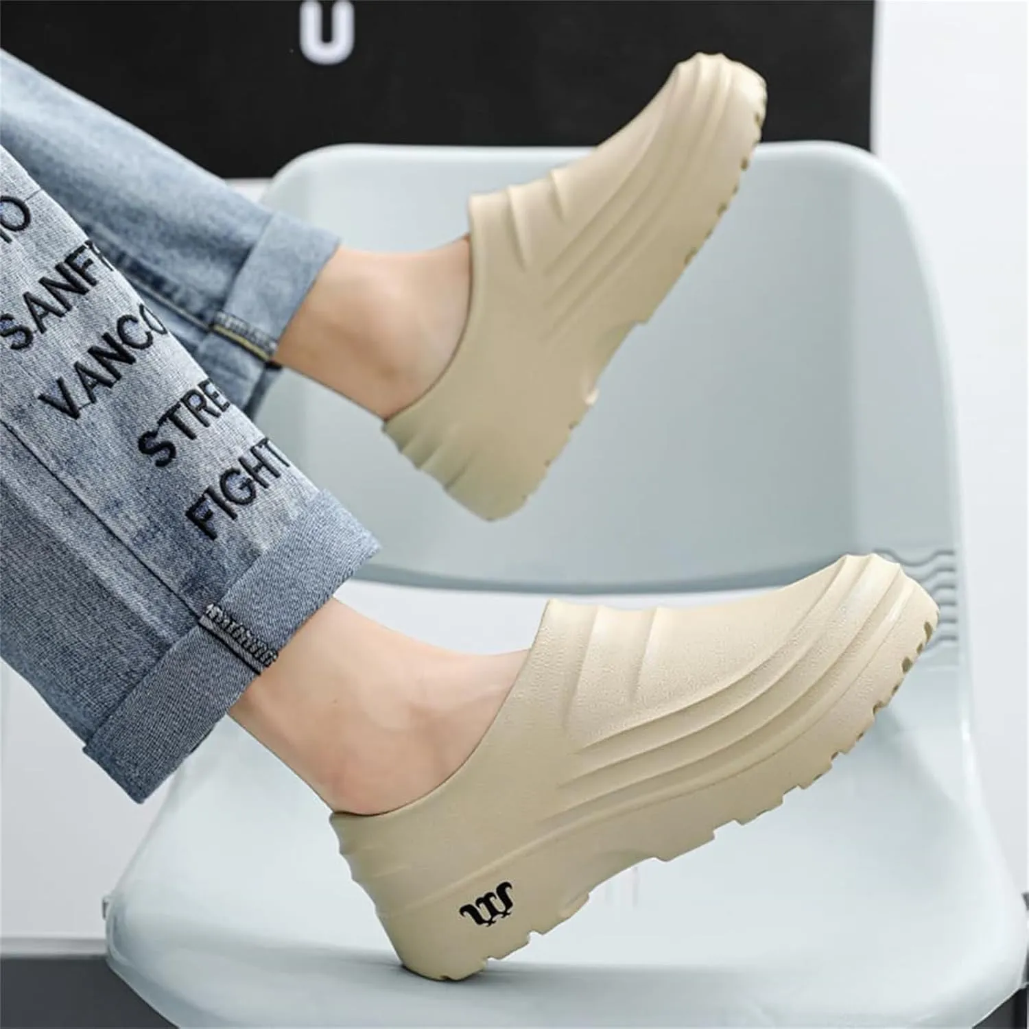 Mule Clog Women Men Comfortable Non Slip Resistant Work Shoes Waterproof Breathable Armadillo Clogs Ideal for Nurse Healthcare Kitchen Food Service Garden Unisex
