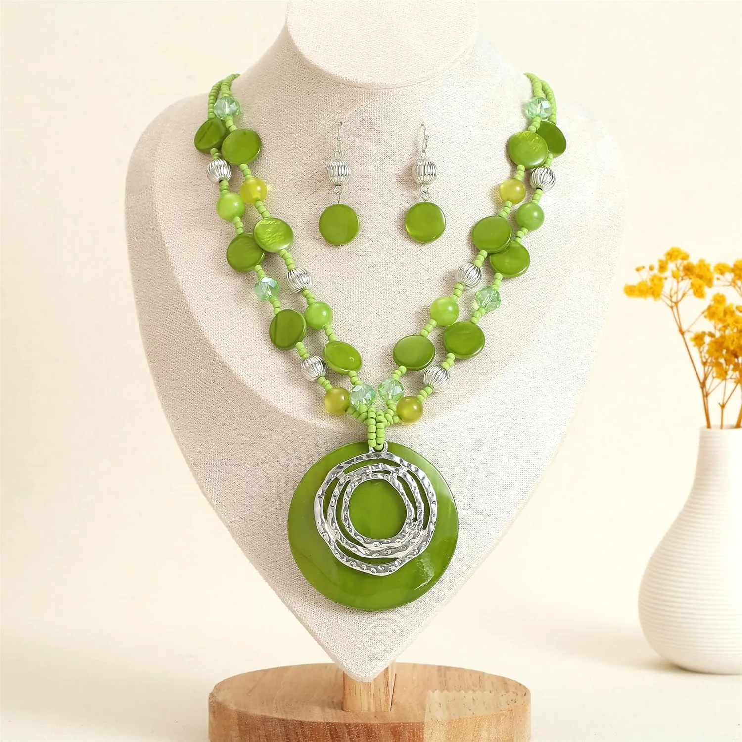 Multilayered Strand Statement Necklaces Set for Women Big Circle Shell Pendant Necklace with Colorful Beaded Chunky Choker Necklace and Earrings.