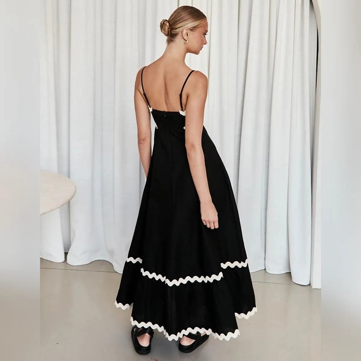 ODIZLI Women Spaghetti Straps Sleeveless Smocked Sundresses Long Flowy A-Line Midi Dress Summer