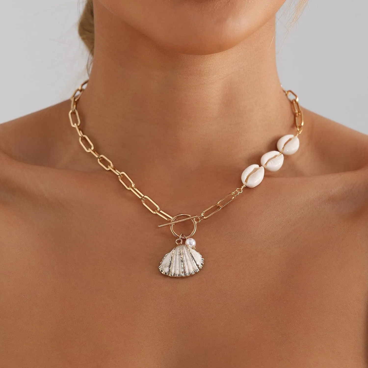 Shell Necklace Seashell Pearl Necklace Summer Puka Shell Charm Necklace Hawaiian Starfish Sea Shell Necklaces Layered Boho Choker Beach Necklace Jewelry Outfit Accessories for Women