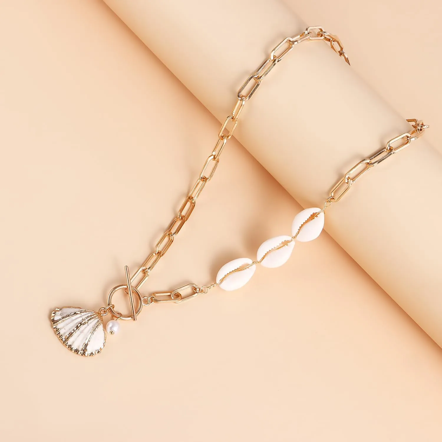 Shell Necklace Seashell Pearl Necklace Summer Puka Shell Charm Necklace Hawaiian Starfish Sea Shell Necklaces Layered Boho Choker Beach Necklace Jewelry Outfit Accessories for Women