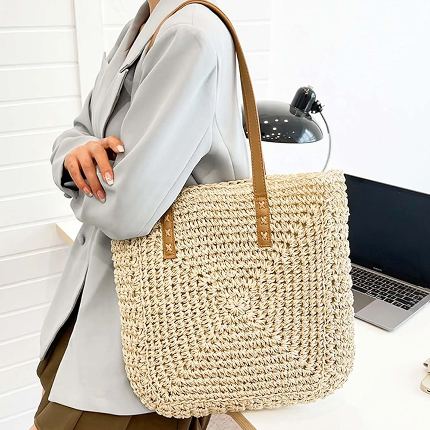 Straw Beach Bags for Women Summer Beach Tote Bag With Zipper Large Soft Woven Straw Shoulder Summer Vacation Purse